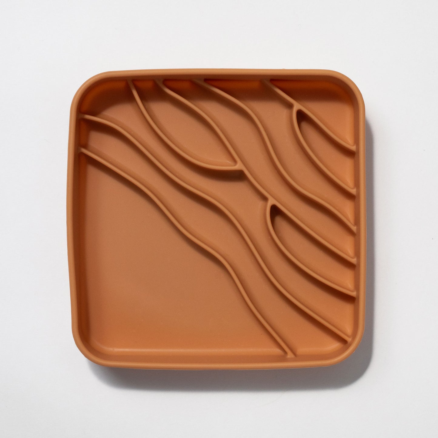 dogged - beach slow feeder bowl - nutmeg