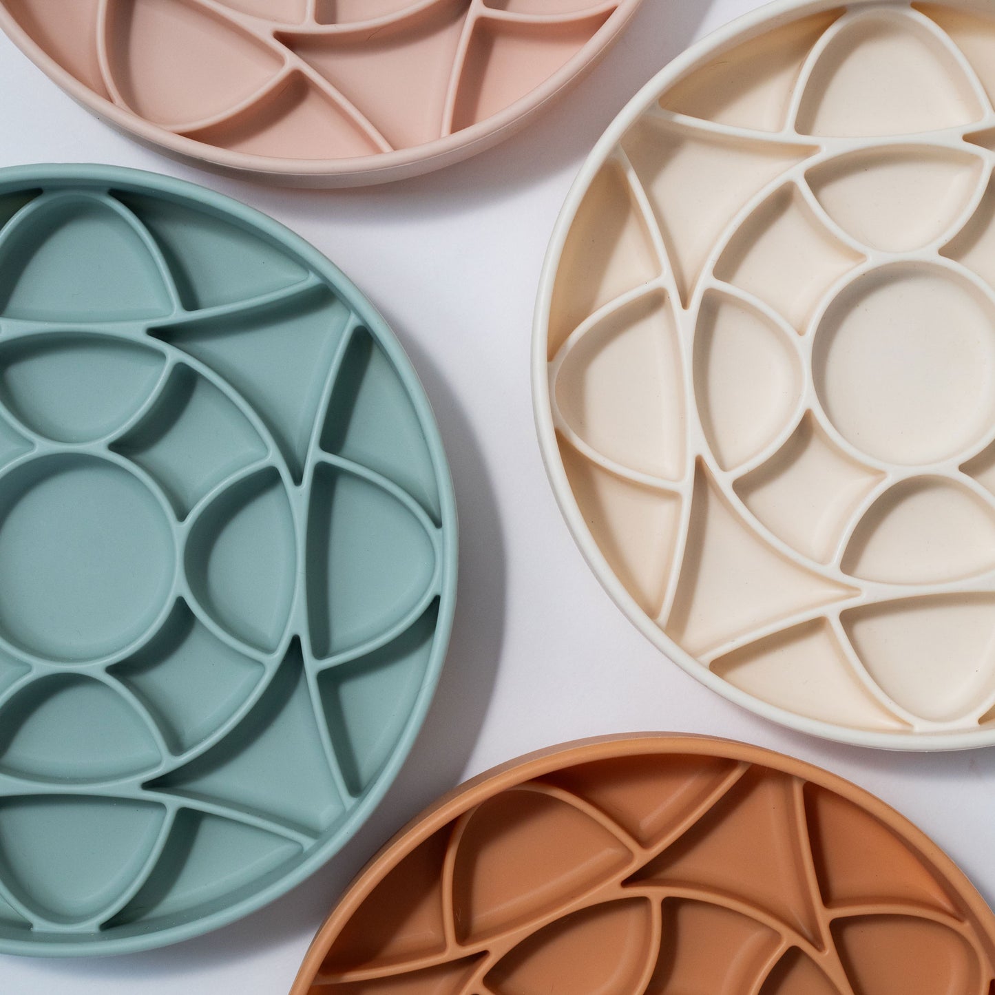dogged - circulo slow feeder bowl - buttercream